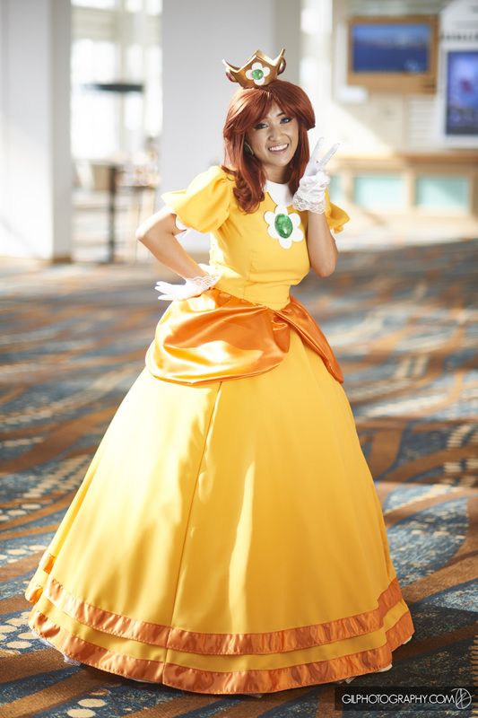 Costumes, Reenactment, Theatre Super Mario BROS Princess Daisy Cosplay