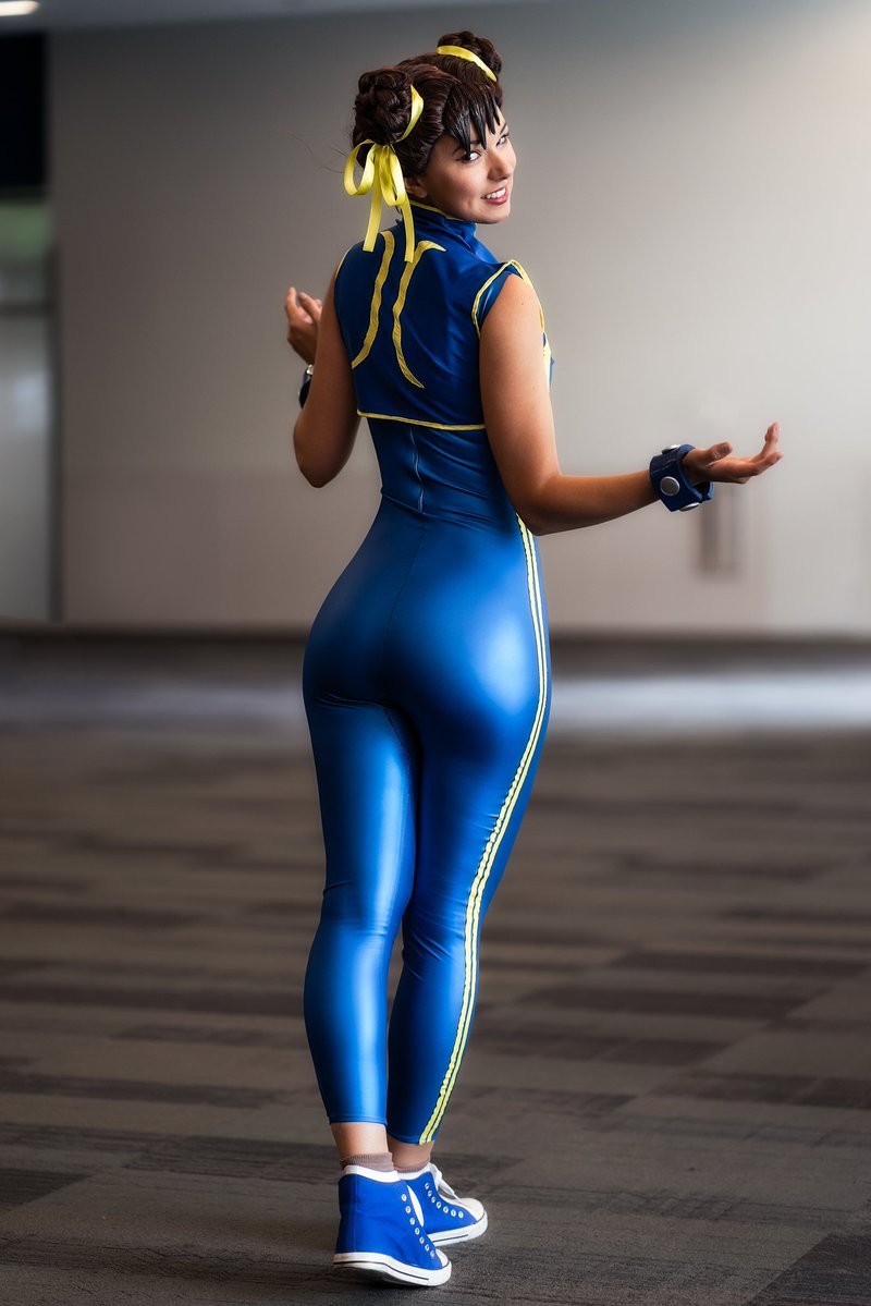 Chun-Li cosplay by robincyn – @ladychunli68 on Tumblr