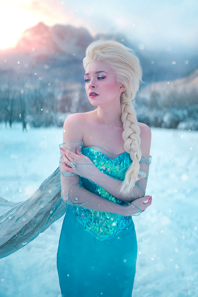 Elsa Cosplay By Wallflower - cosplaygirls.net