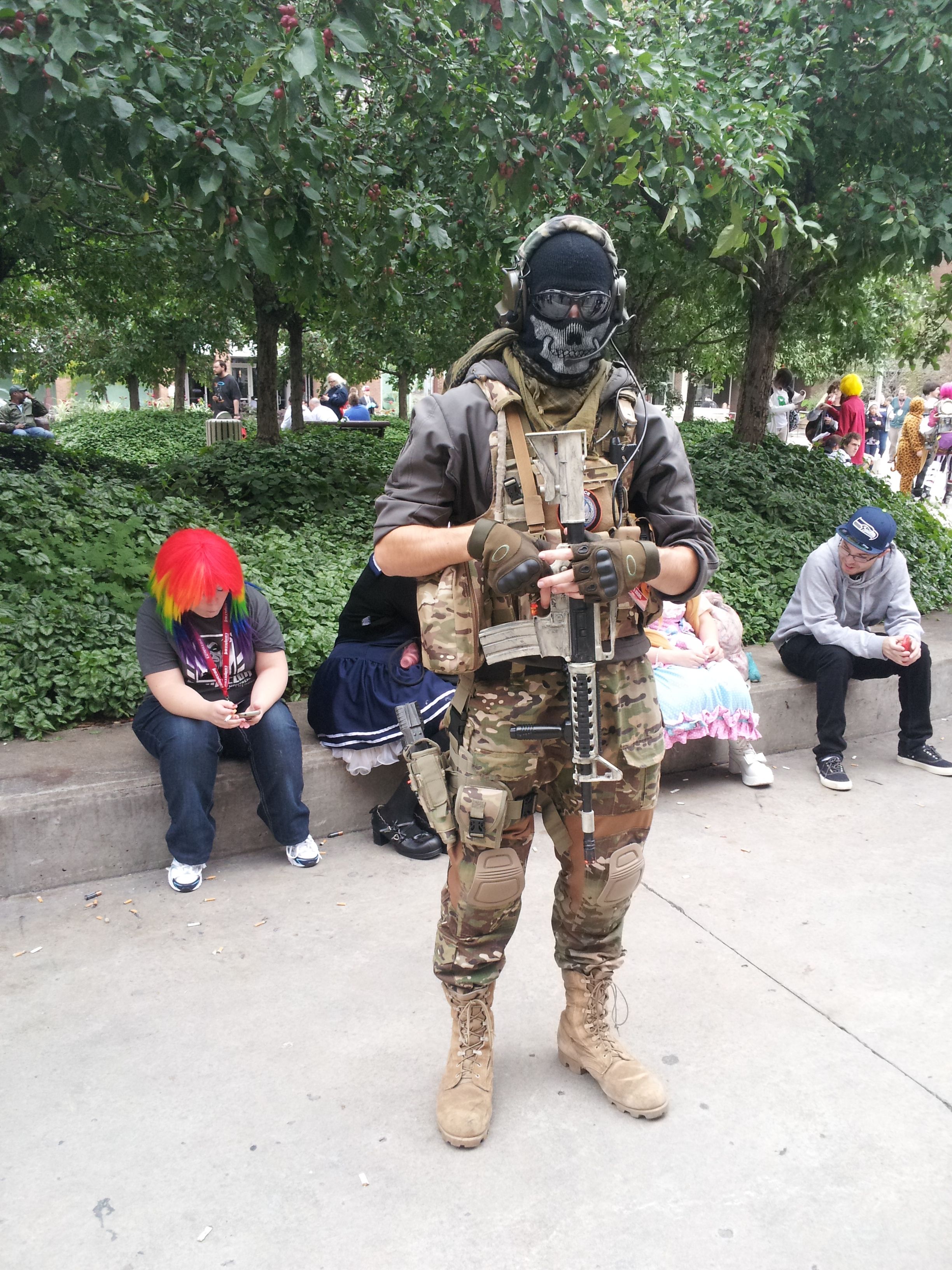 Some epic Ghost (COD: MW2) cosplay Cosplay Diy, Cosplay Outfits, Movie