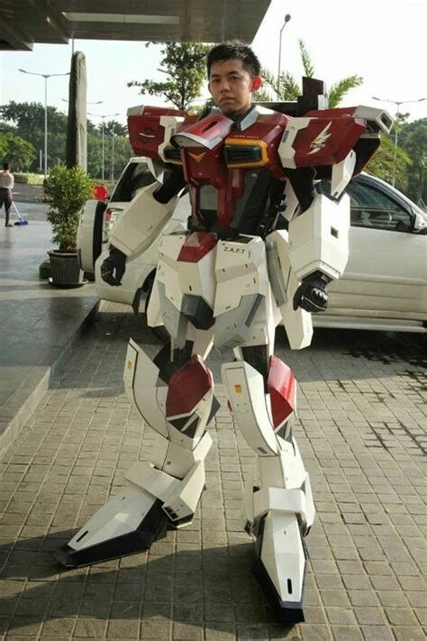 Pin by Jose Briseno Jr on Monde en Carton | Cosplay costumes, Gundam