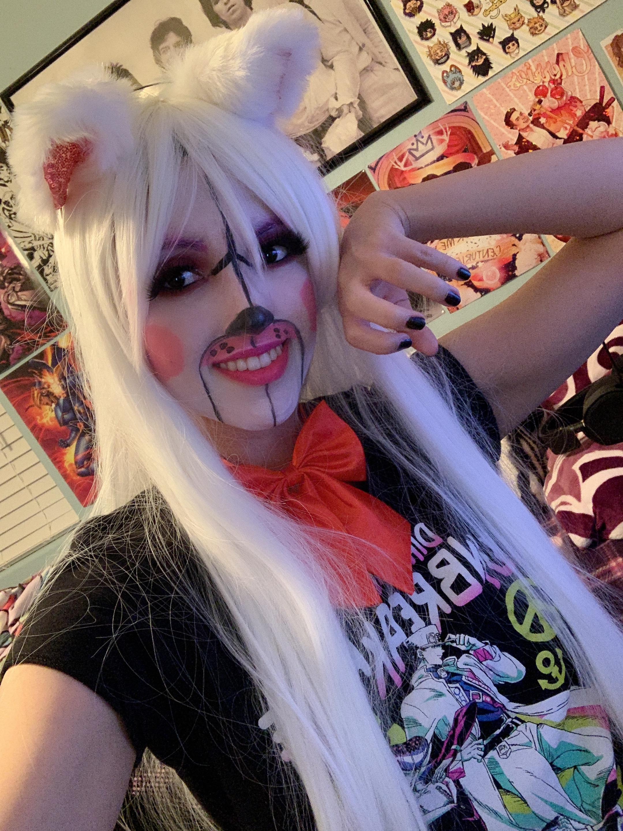 My attempt at Funtime Foxy makeup. I hope to actually cosplay them