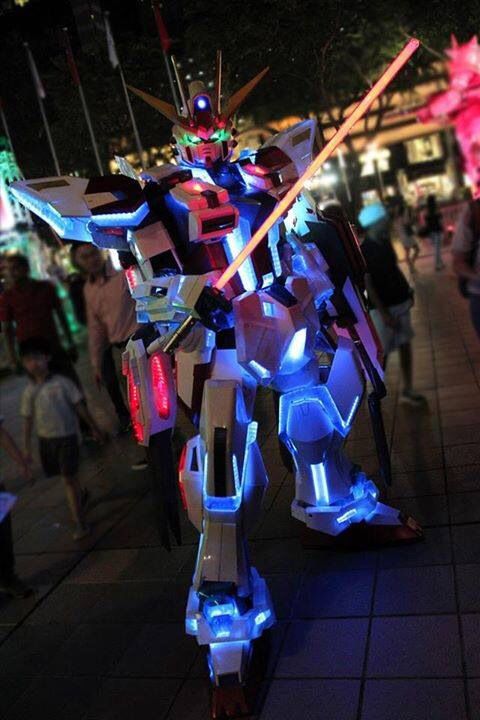 gundam cosplay template Gundam papercraft masks topeng grapee ps2 cartone demilked caschi eccellenti membuat seniman jepang turns grape japanesestation