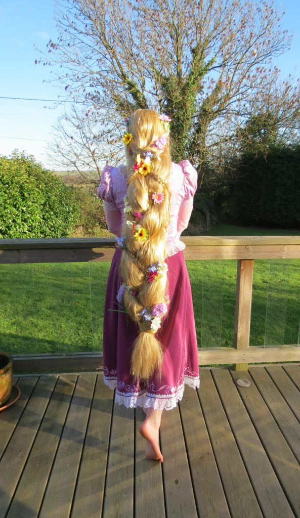 tangled rapunzel cosplay Rapunzel cosplay after her hair was cut short : tangled