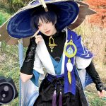 scaramouche cosplays Sassy scaramouche cosplay gives genshin fans more than just crumbs