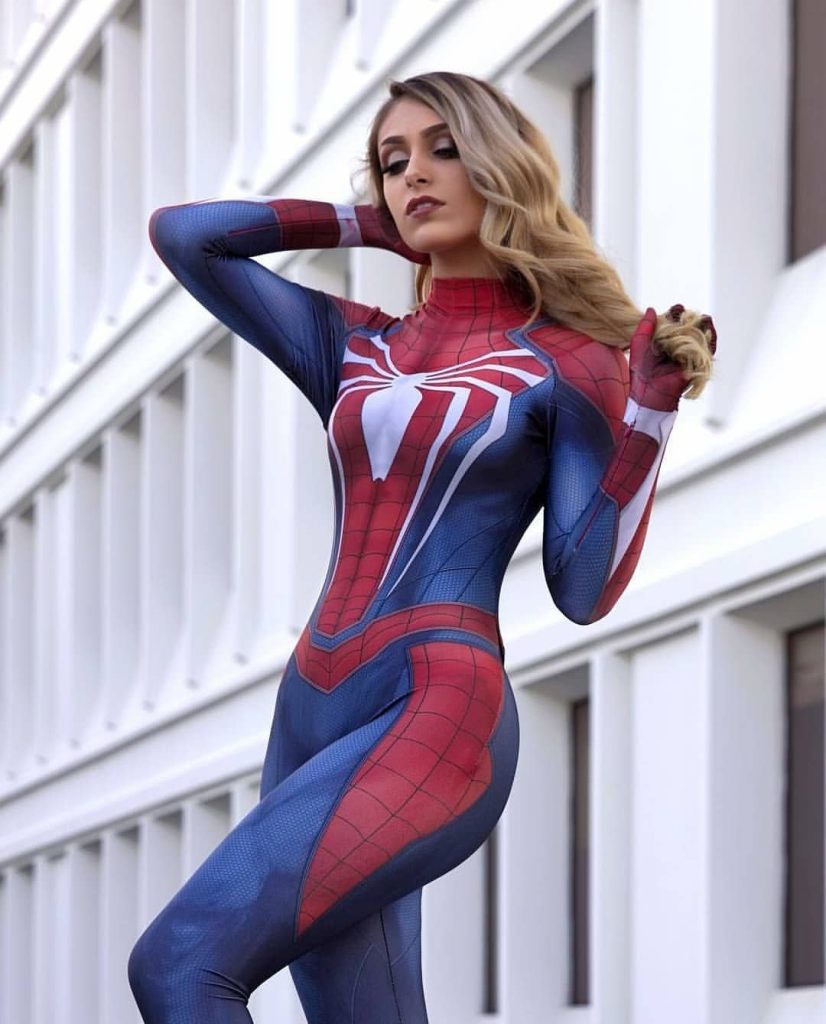 spider woman cosplay Pin on スパイダーグウェン