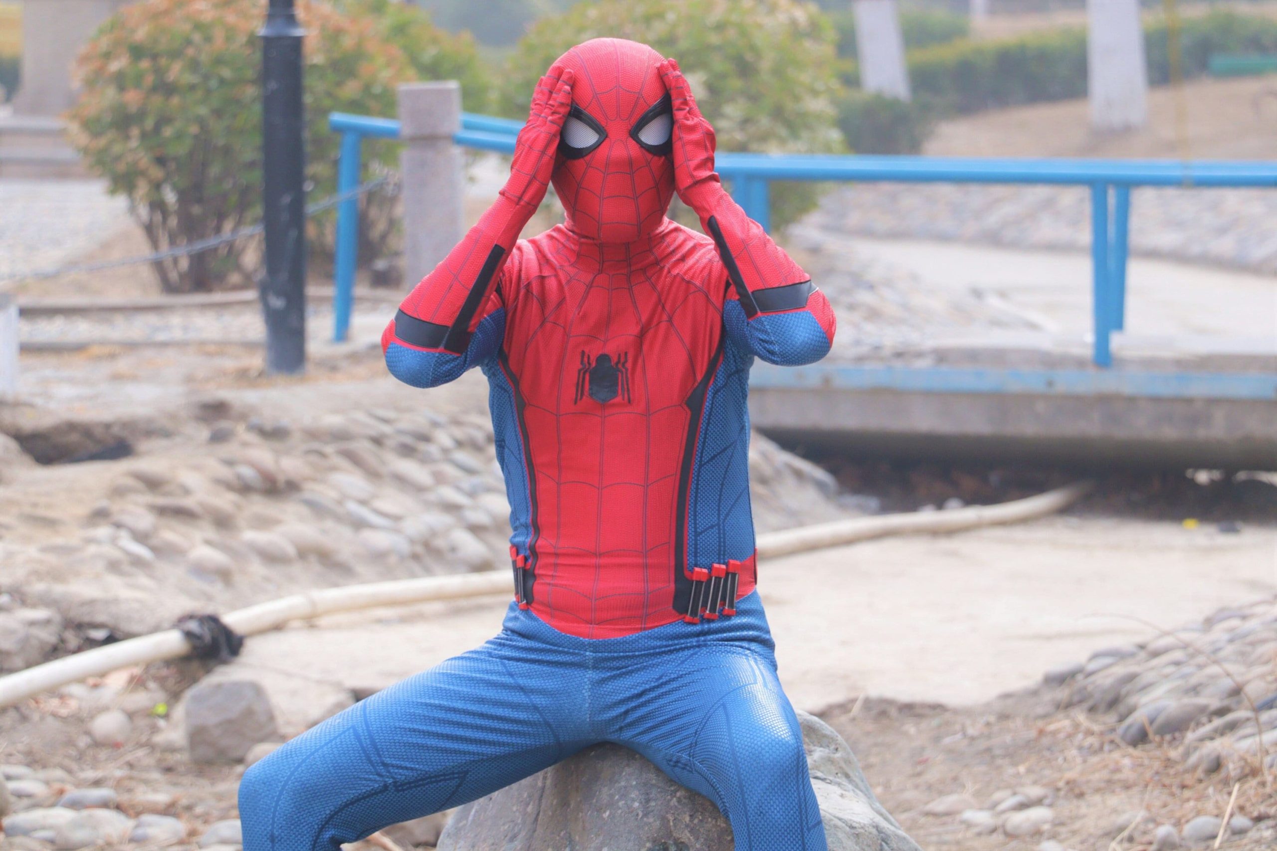 spider man classic suit cosplay Spider-man: no way home final suit swings on in to hot toys