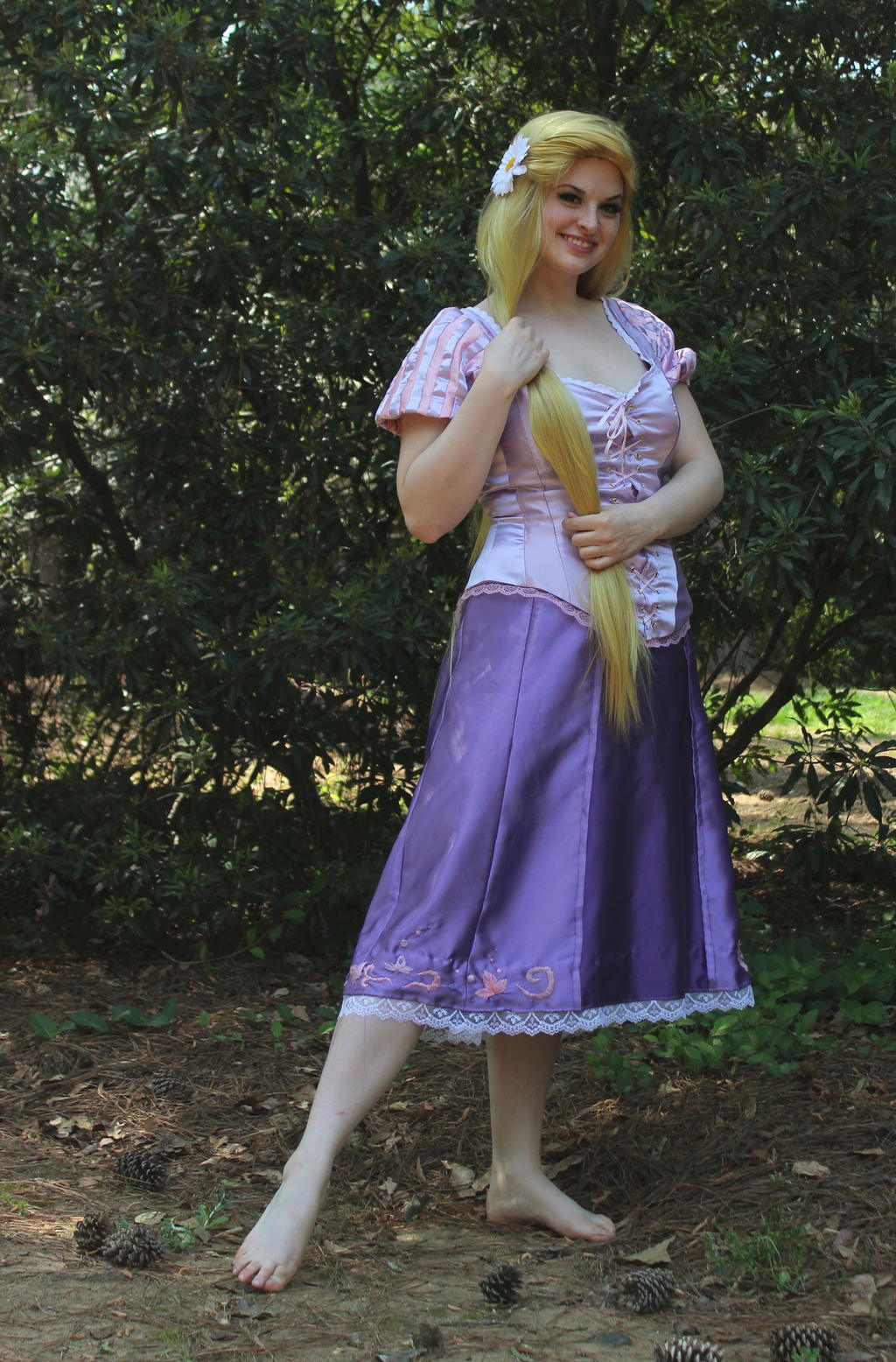 rapunzel feet cosplay Rapunzel feet deviantart anime cosplay